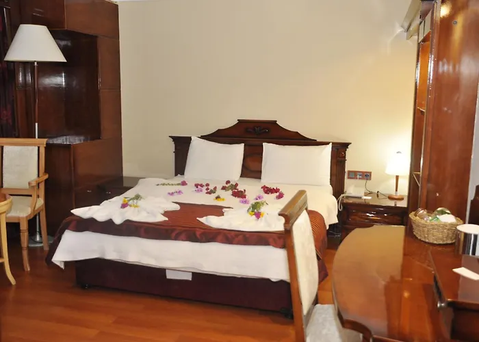 Ξενοδοχείο Sole & 3*